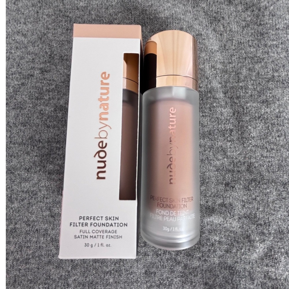New Nude by Nature Perfect Skin Foundation C4 Hazel Full Coverage Satin Matte